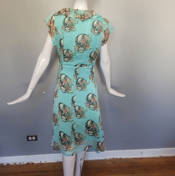 Collectif Violet Skull Chiffon Dress, GUC, Size 12 - Picture 4 of 10